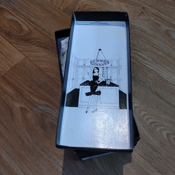 Flip Flops - Picture 4 of 5